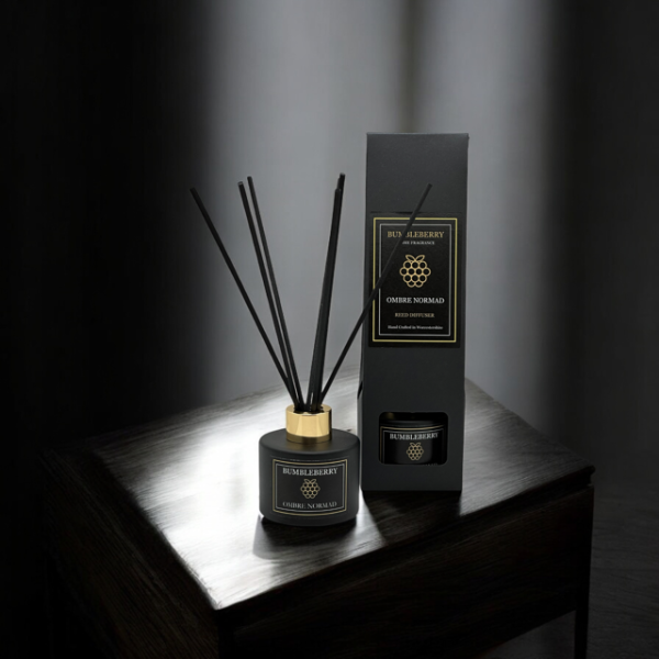 Indulge in the art of home fragrance with the Bumbleberry diffuser and elevate your everyday living experience.