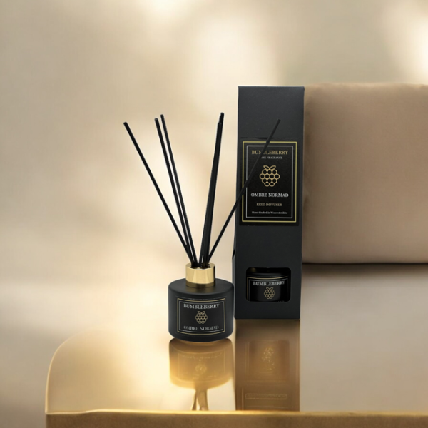 Indulge in the art of home fragrance with the Bumbleberry diffuser and elevate your everyday living experience.